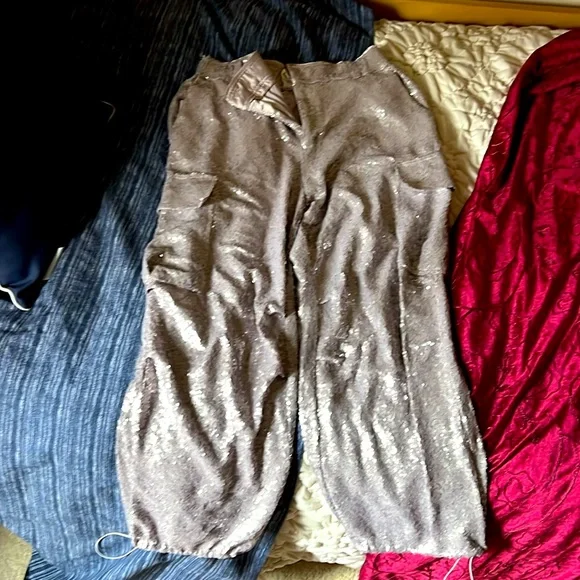 Anthropologie Lilac Sequin Cargo Pants - Size 10 - Picture 11 of 11